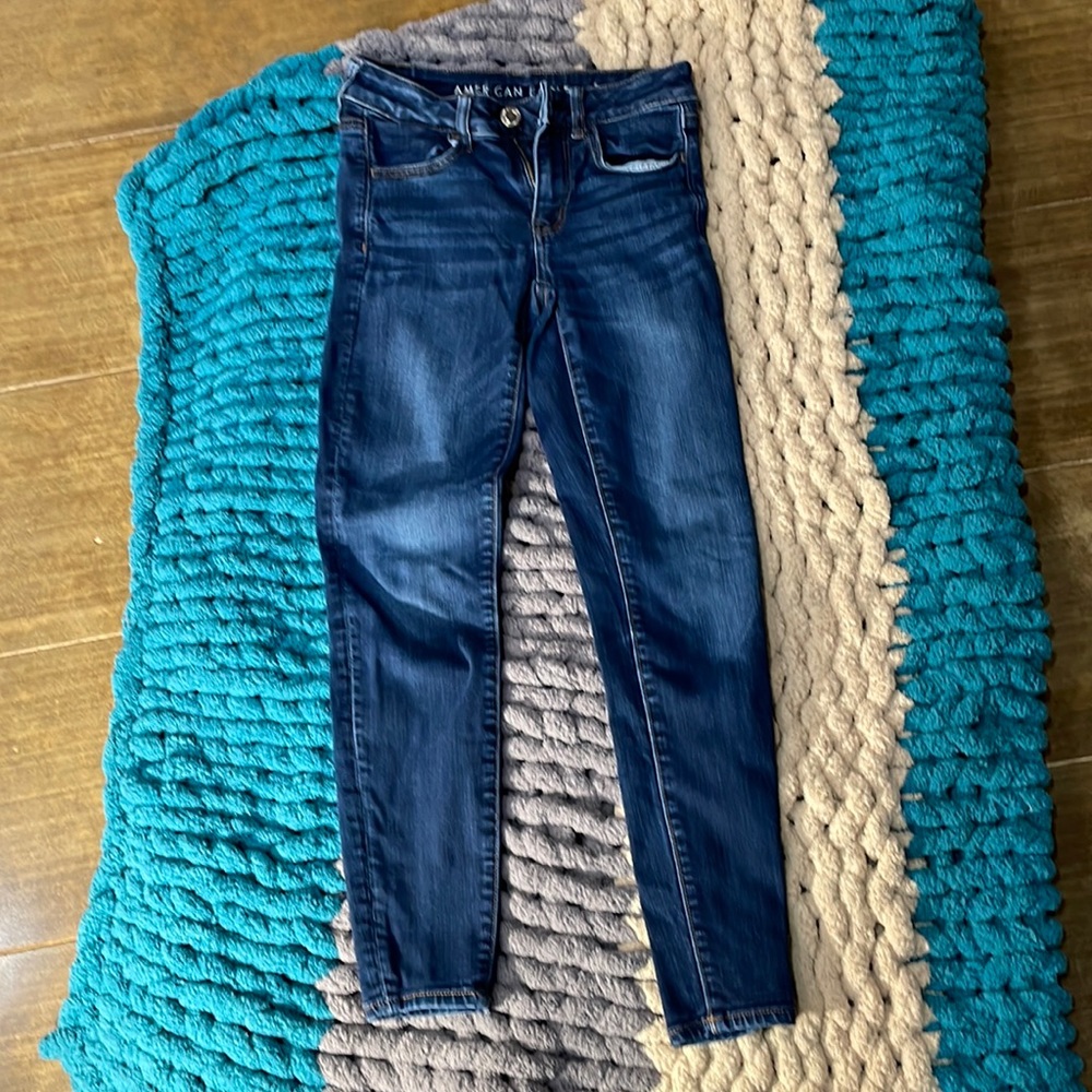 Women’s American Eagle jeans